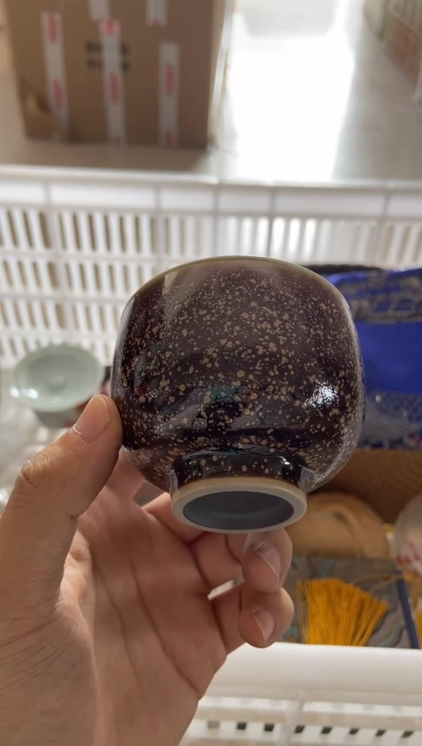 无运费险有瑕疵的摄影的产品有使用过的痕迹有点脏介意勿拍