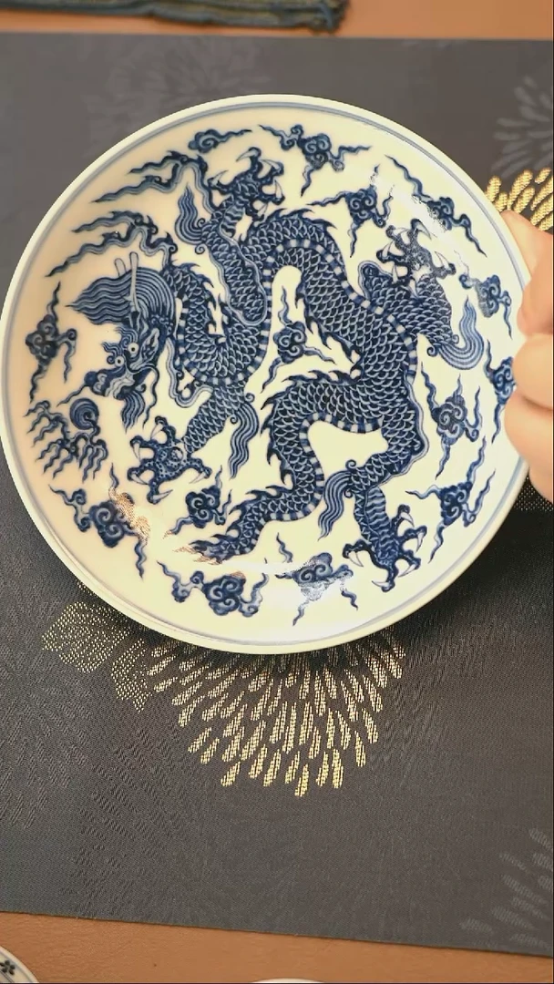 垂虹幕古铠甲龙纹壶承