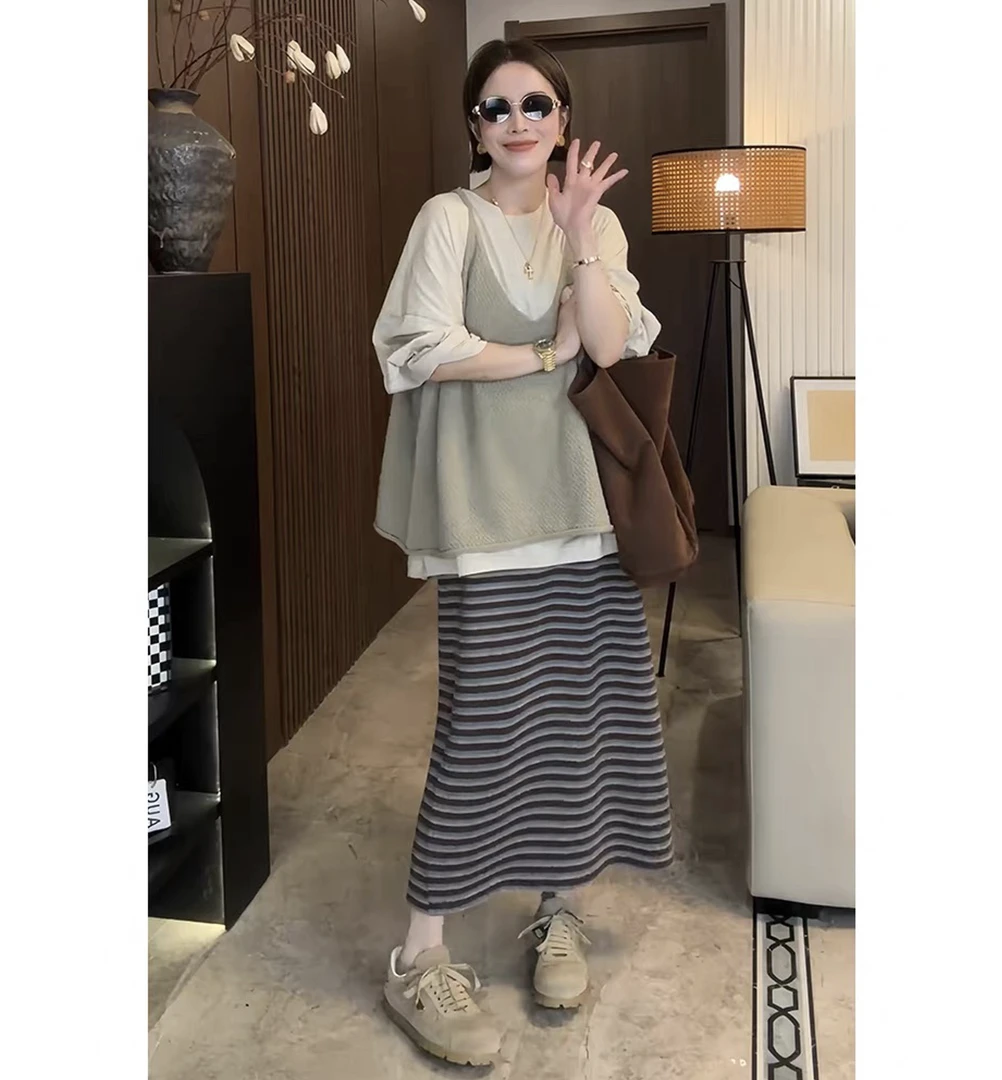 减龄穿搭极简温柔韩系套装宽松长袖T恤针织马甲条纹半身裙三件套