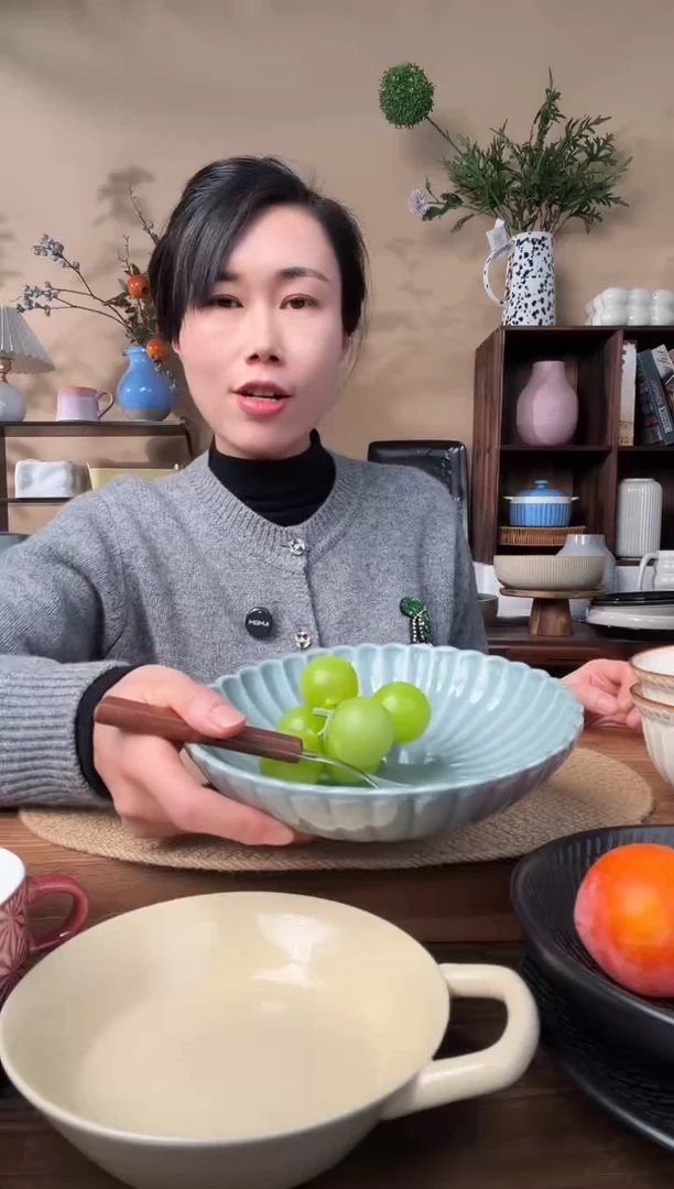 8英寸窑变花瓣碗微瑕