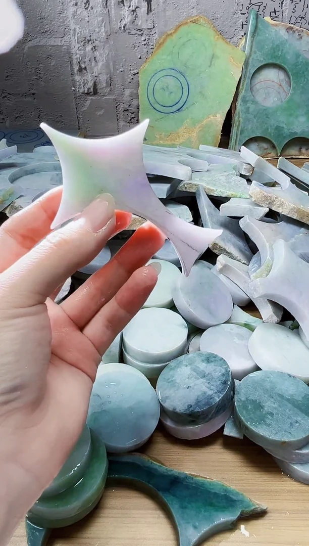 颈饰未镶嵌翡翠天然翡翠A货723