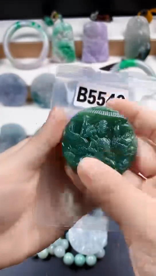颈饰未镶嵌翡翠天然翡翠吊坠挂件