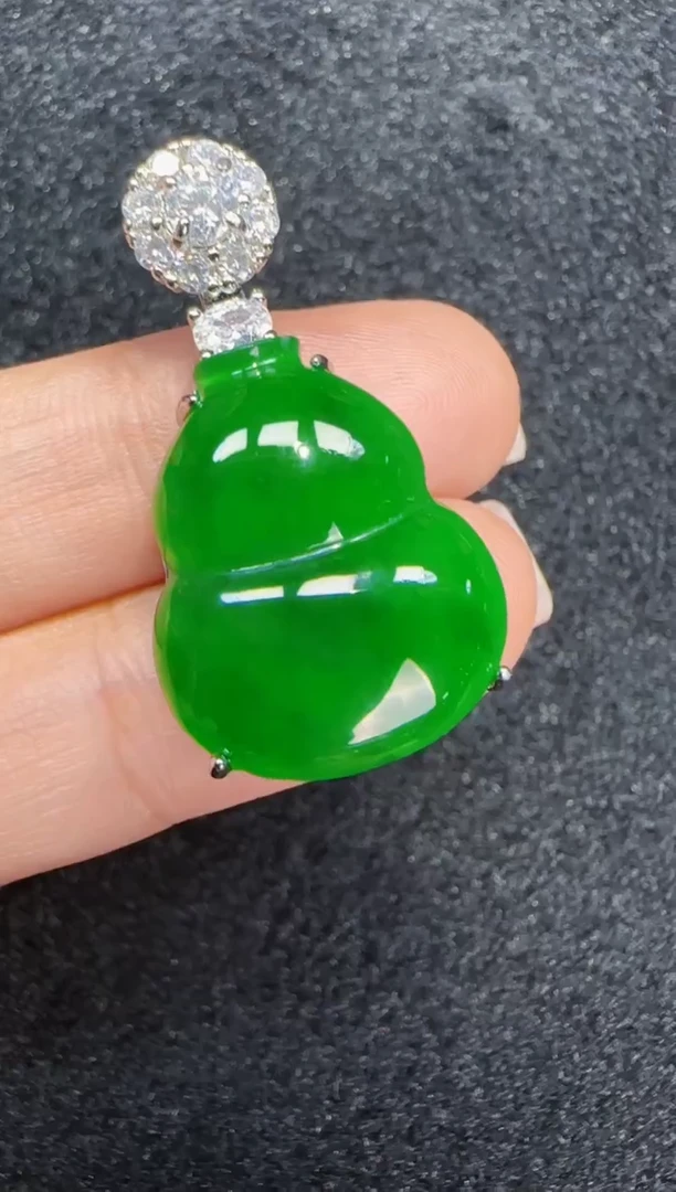 未镶嵌定制翡翠翡翠吊坠56