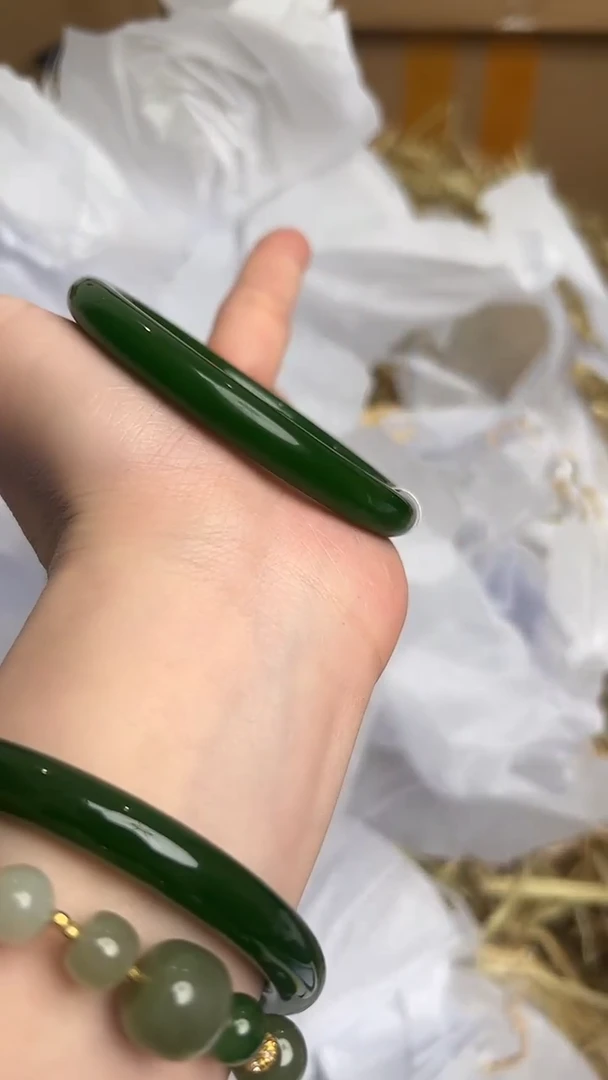 未镶嵌手镯石英质玉A-5268-58