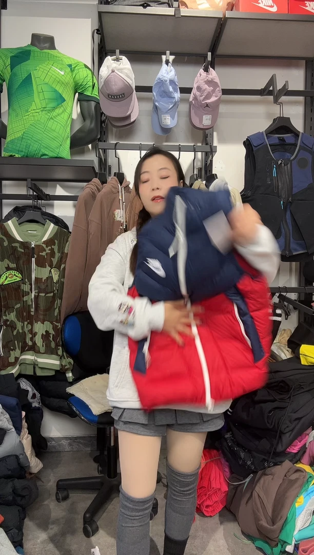 1628编码 耐克卫衣服饰过款为准 尺码