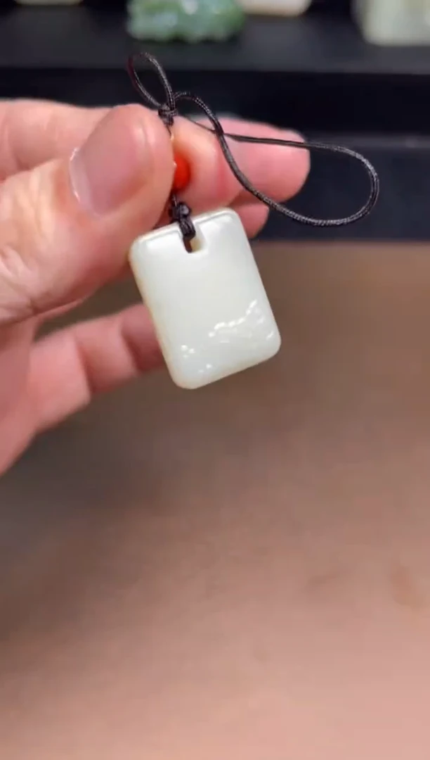 【闪购商品】和田玉颈饰未镶嵌5 带微包容