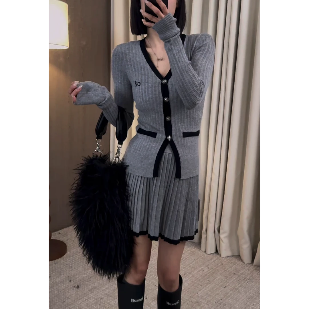 【ZZ严选】71353富家千金风针织开衫女春秋季撞色百褶半身裙套装