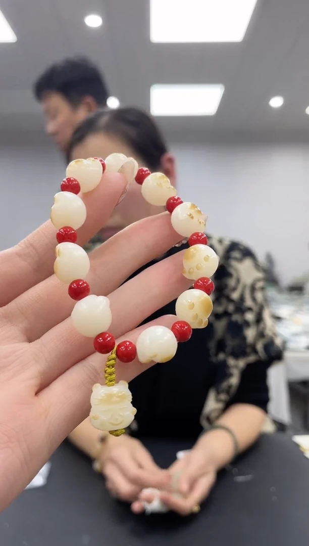 【闪购商品】查罗石手串未镶嵌多样性拍一发一菩提朱砂手串