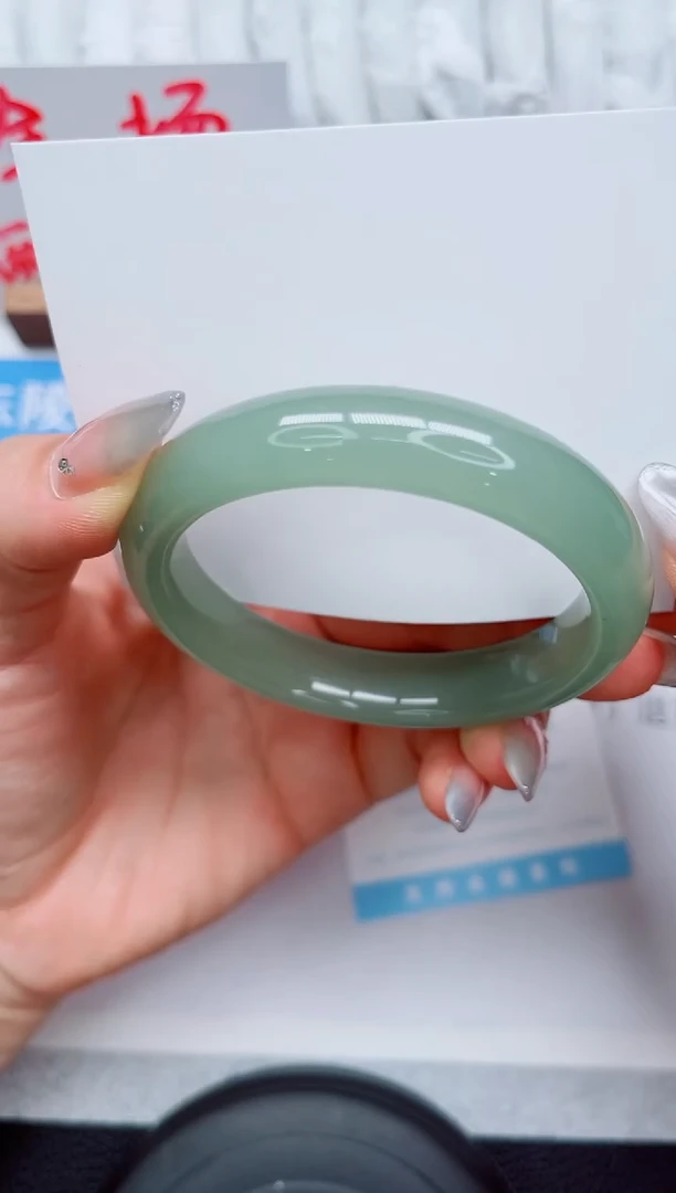 未镶嵌手镯石英质玉220-58