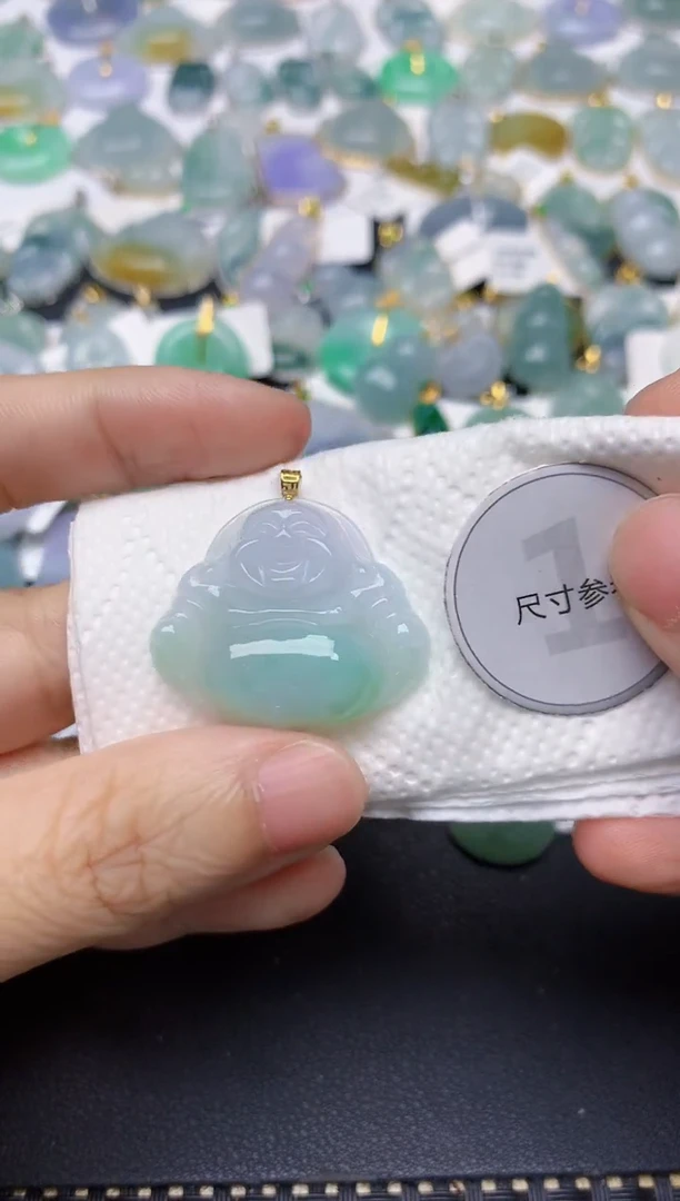 翡翠18K金镶嵌颈饰天然缅甸A货翡翠