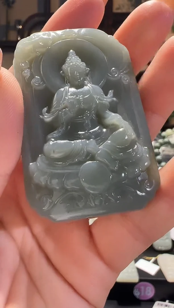 吊坠(赠链)未镶嵌和田玉新疆和田玉且末料观音牌吊坠