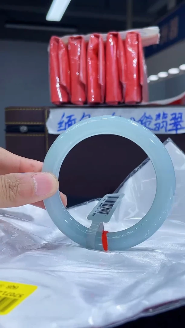 未镶嵌手镯翡翠2