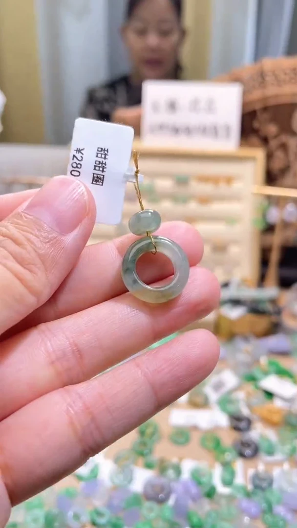 颈饰未镶嵌翡翠甜甜圈路路通