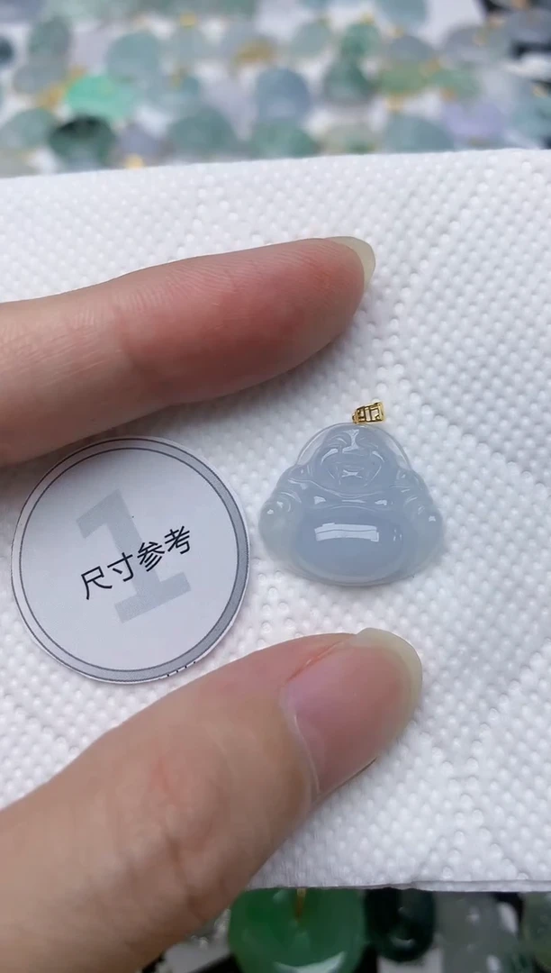 颈饰18K金镶嵌翡翠天然A货翡翠