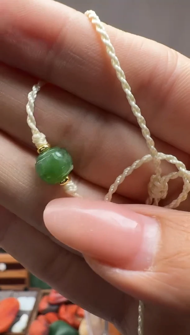 未镶嵌和田玉挂件0101-瑕疵-有裂