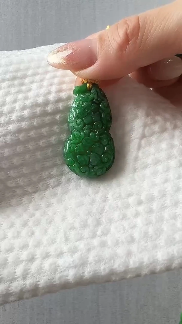 颈饰未镶嵌翡翠葫芦