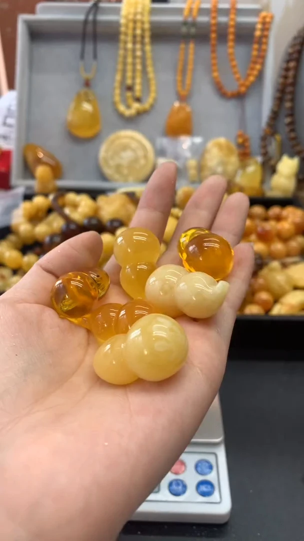 【闪购商品】琥珀珠宝奇石未镶嵌705）13发6个