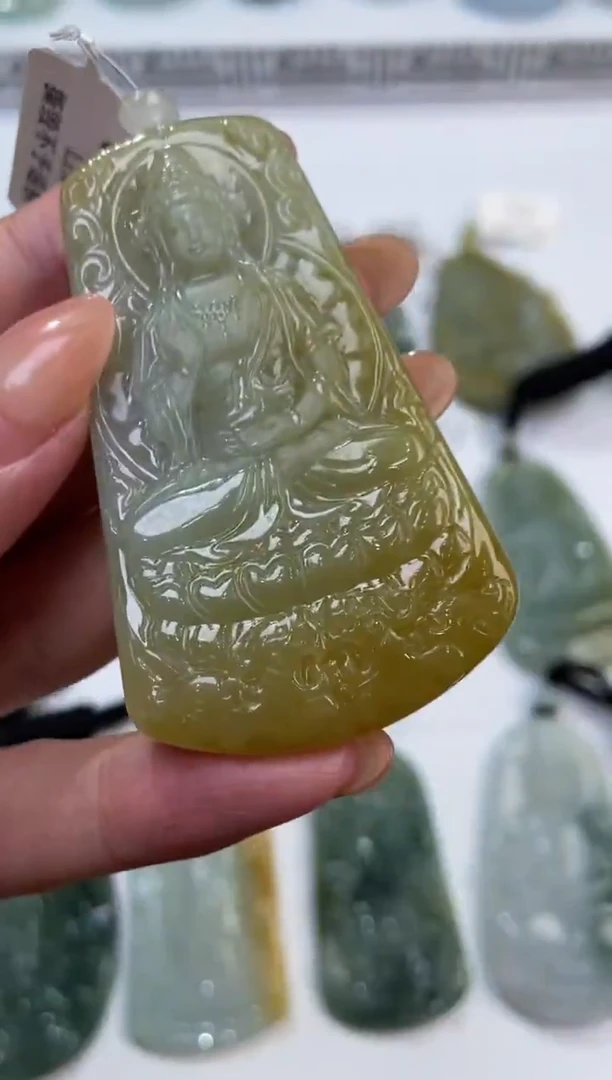 未镶嵌挂件翡翠378581  多人
