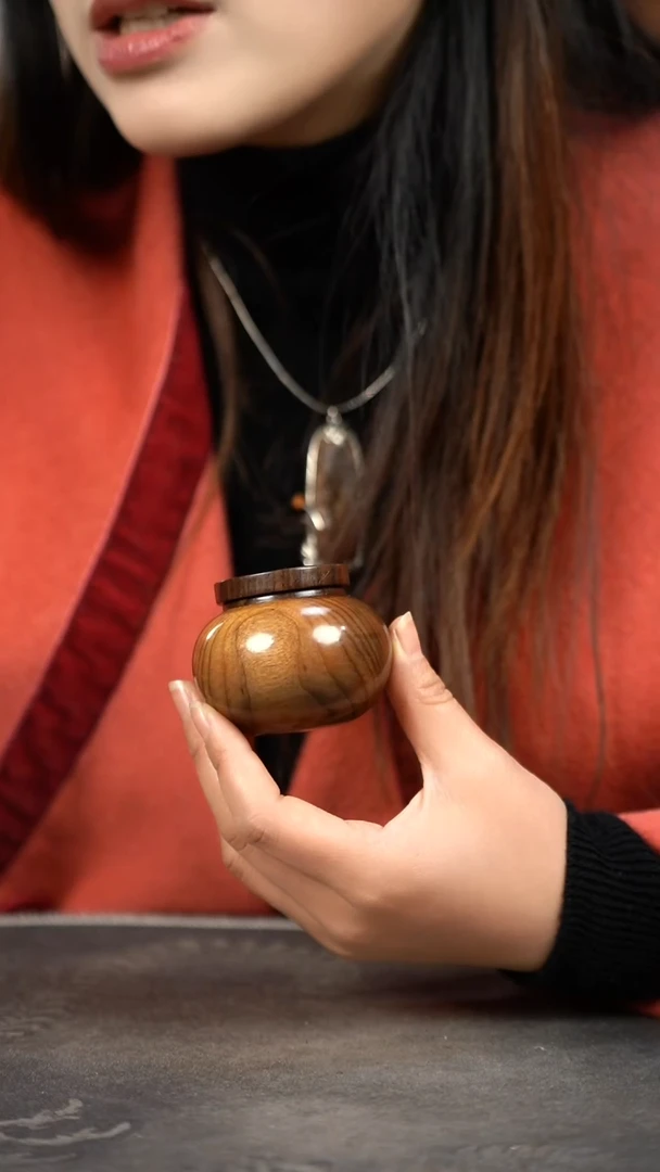 【闪购商品】金丝楠木雕满花精原木精工茶仓醒茶罐微瑕420