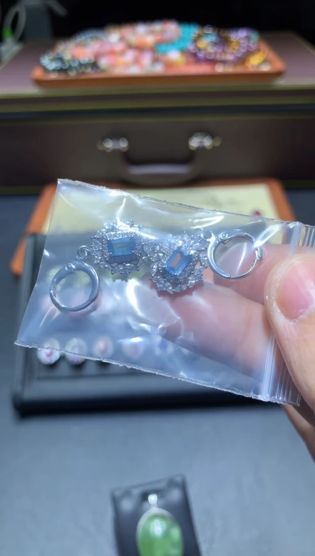 【闪购商品】海蓝宝石耳坠未镶嵌T75