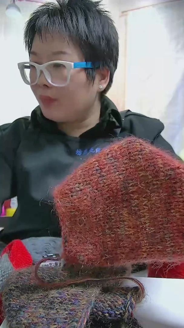 【G326盛世】新品蝶梦系列山羊马海毛1桶（0.5斤）(适用5-6号针)