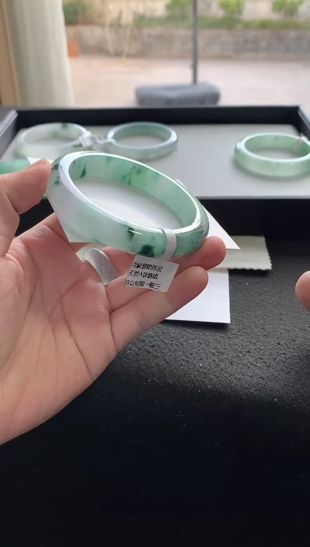 未镶嵌手镯翡翠61.8正圈买断A9298