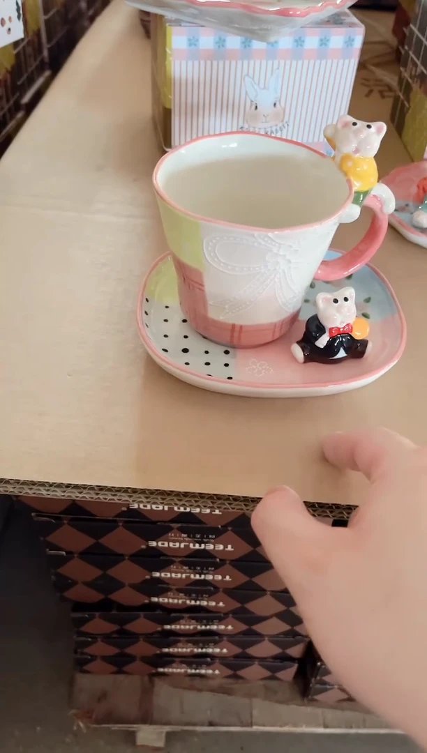 陶瓷手工手绘陶瓷直播间