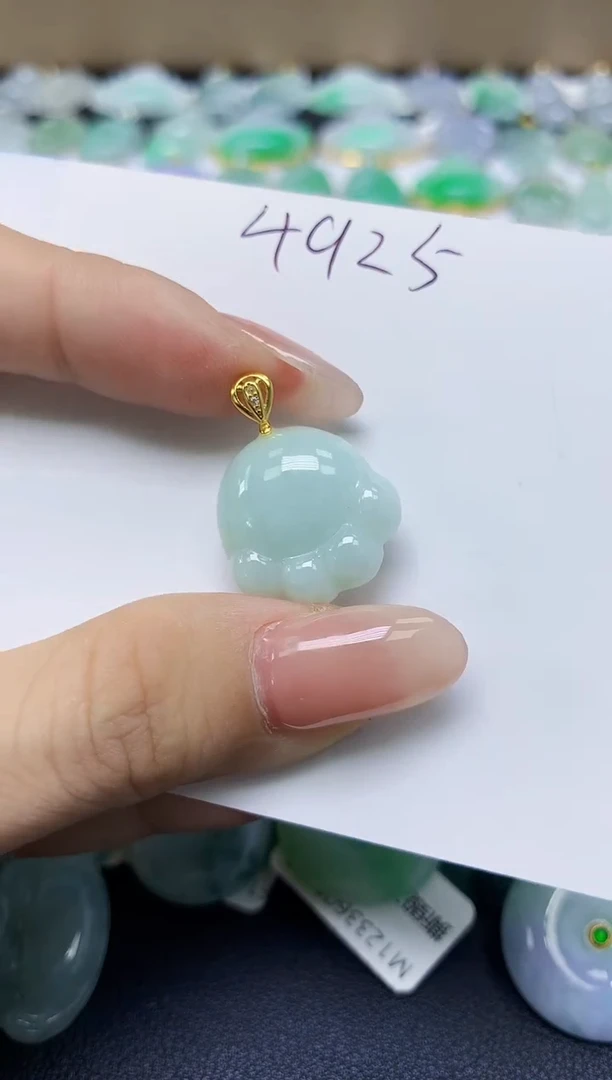 翡翠未镶嵌颈饰天然缅甸翡翠A货