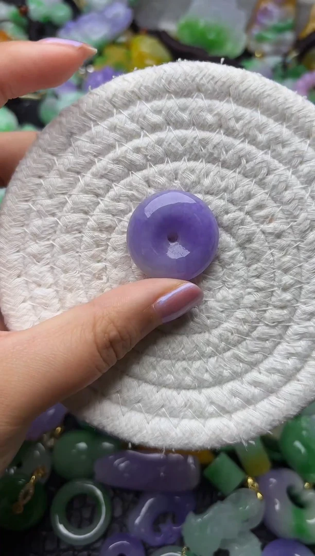 颈饰未镶嵌翡翠缅甸翡翠吊坠