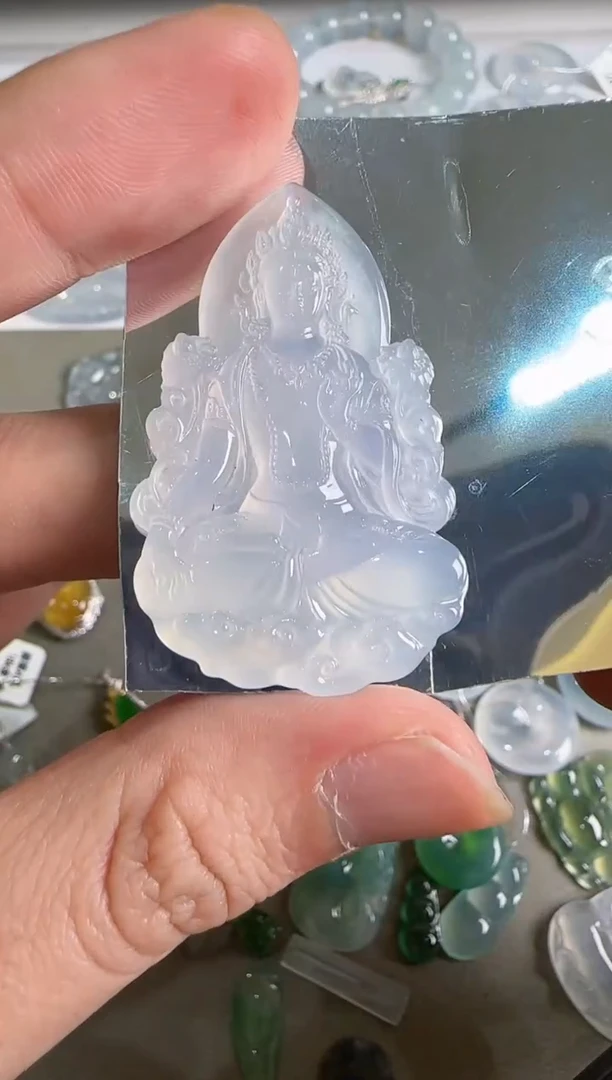 吊坠(不含链)未镶嵌翡翠.