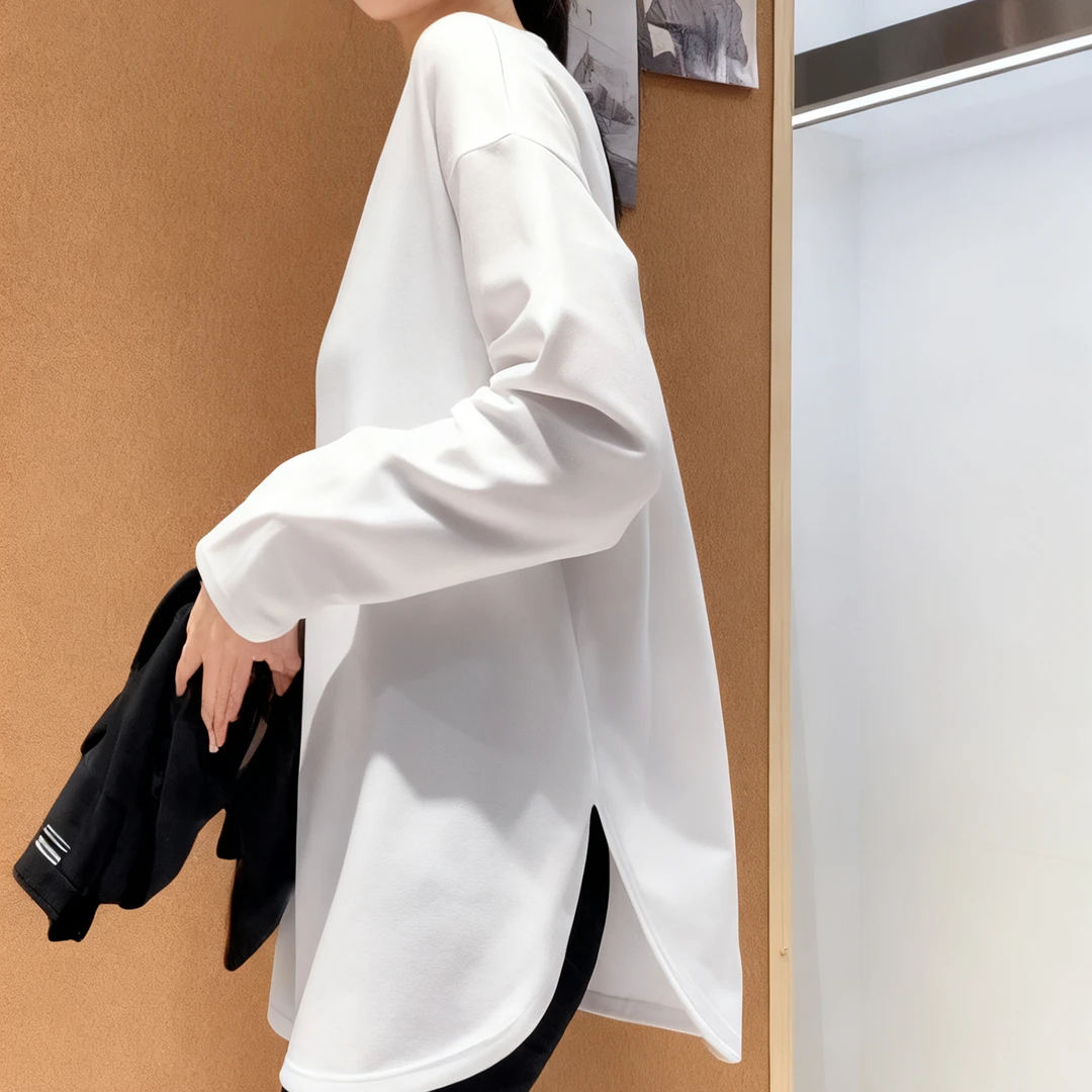 白色中长款U领长袖T恤女秋冬新款净版遮臀大版体恤打底衫上衣潮