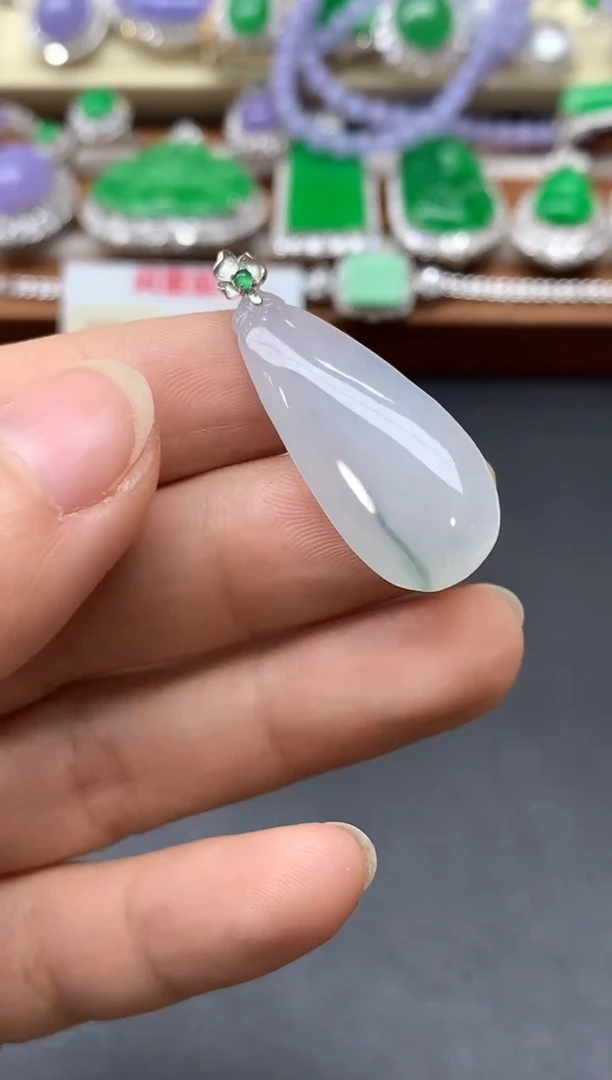 颈饰18K金镶嵌翡翠81-中国好珍宝