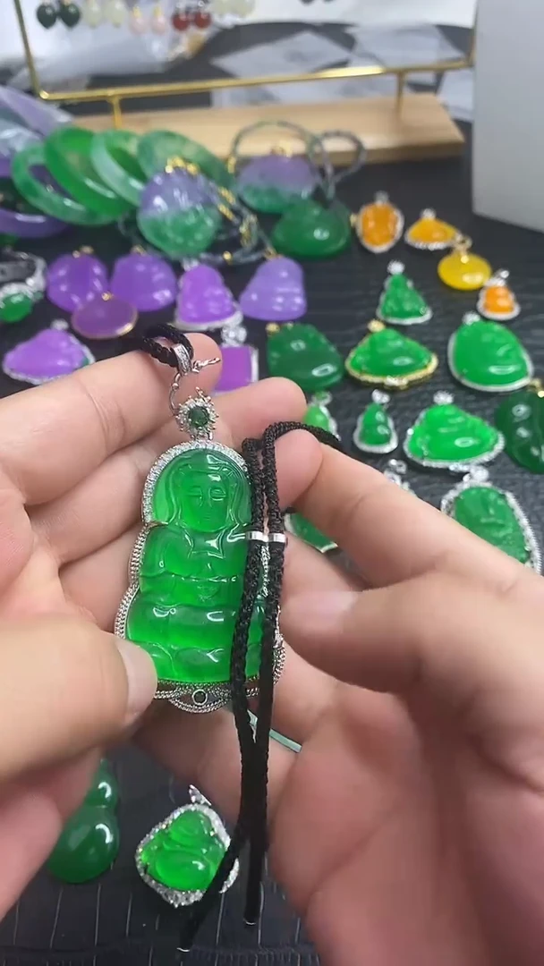 颈饰银S925镶嵌翡翠S015