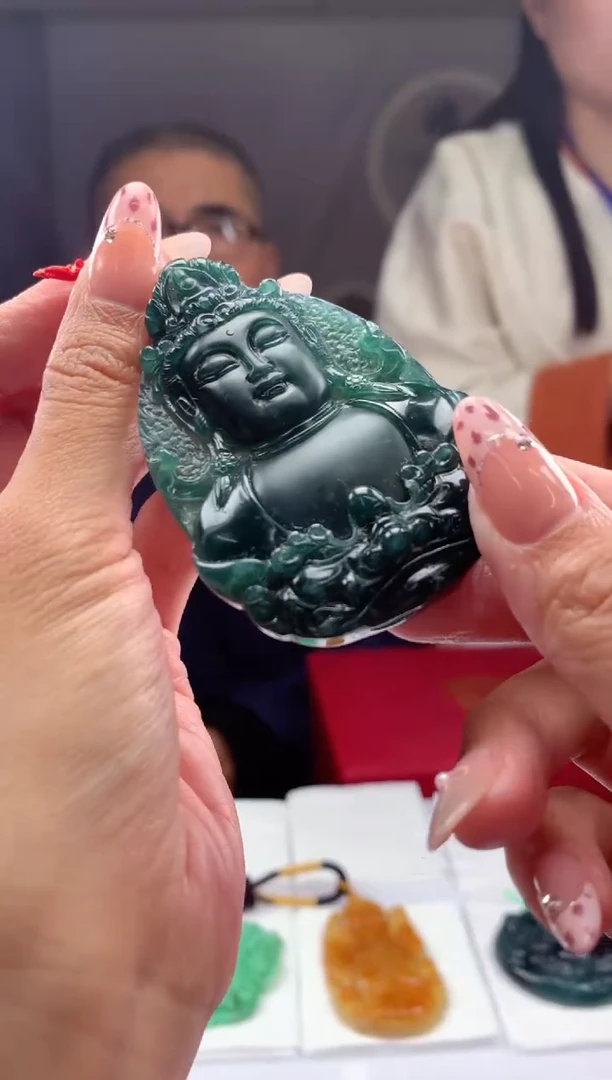 【闪购商品】定制翡翠未镶嵌挂件发货（拍一发一）