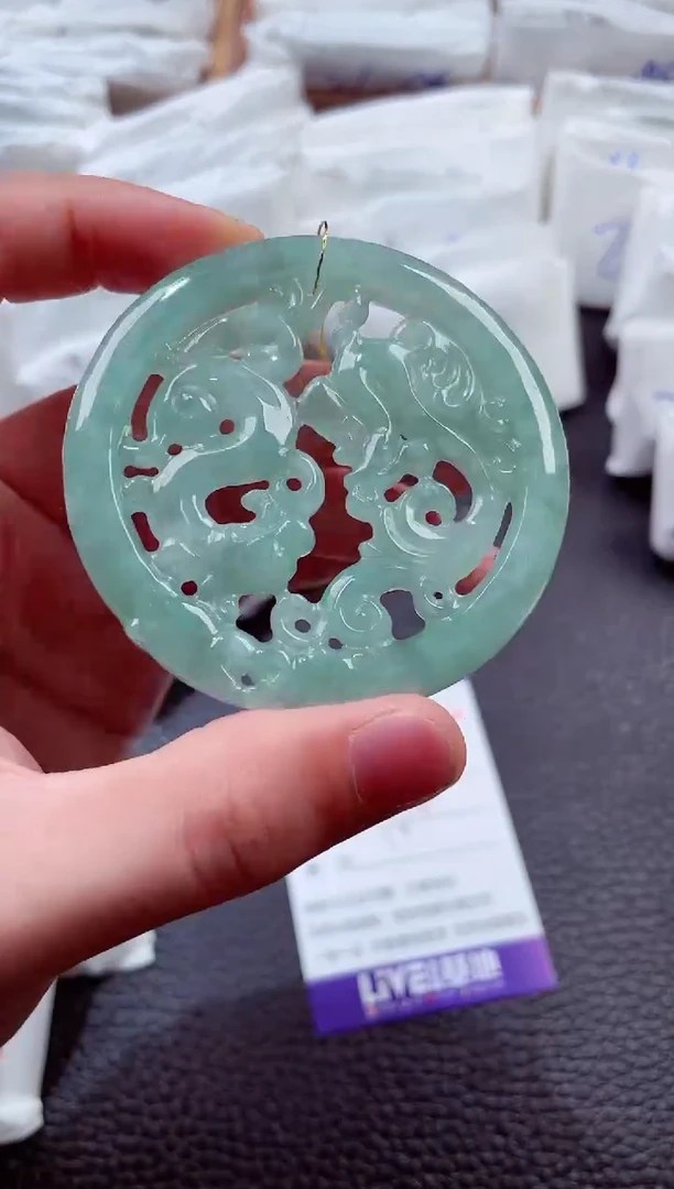 翡翠未镶嵌颈饰00004829