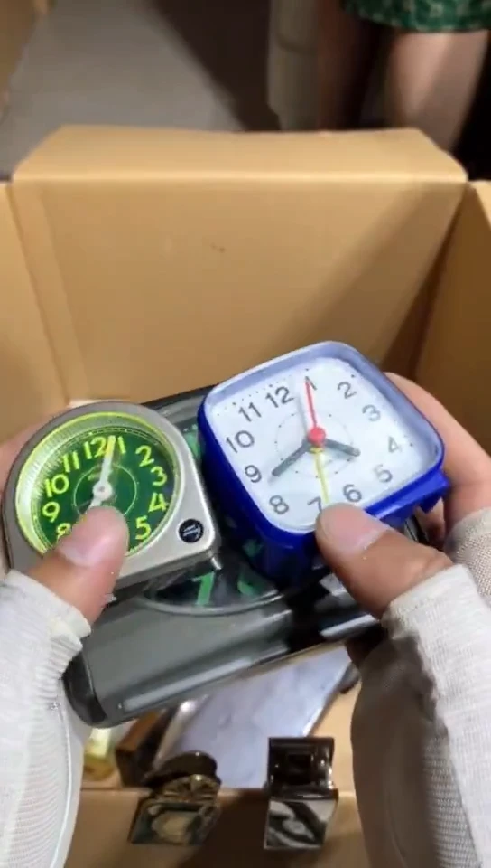 8新漫****生中古商品，瑕疵品，不保好坏。752