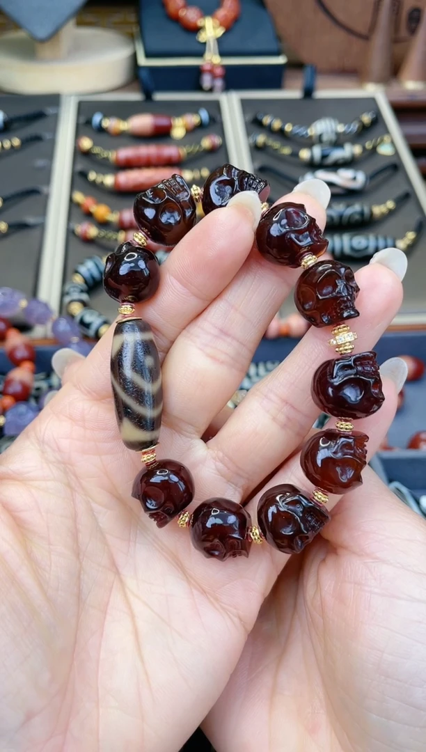 【闪购商品】玛瑙/玉髓手链未镶嵌精品曲贡双鱼二眼手链