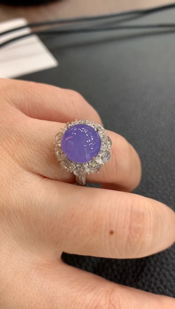 18K金镶嵌戒指翡翠D43 紫货有一定色差