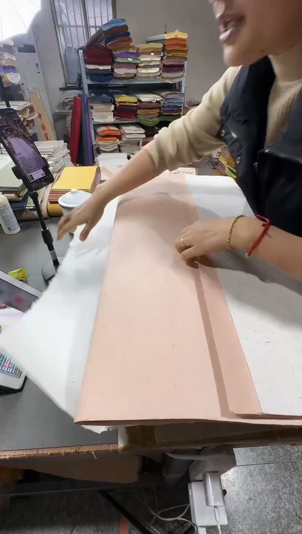 四尺50张藕粉色珠光桃花宣