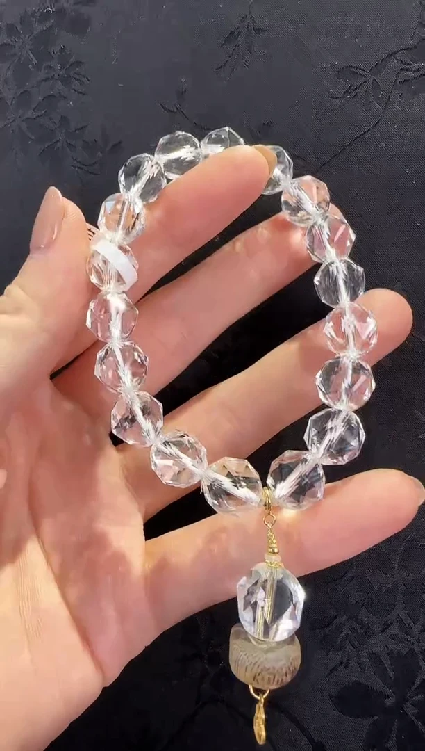 18K金镶嵌手串水晶设计款
