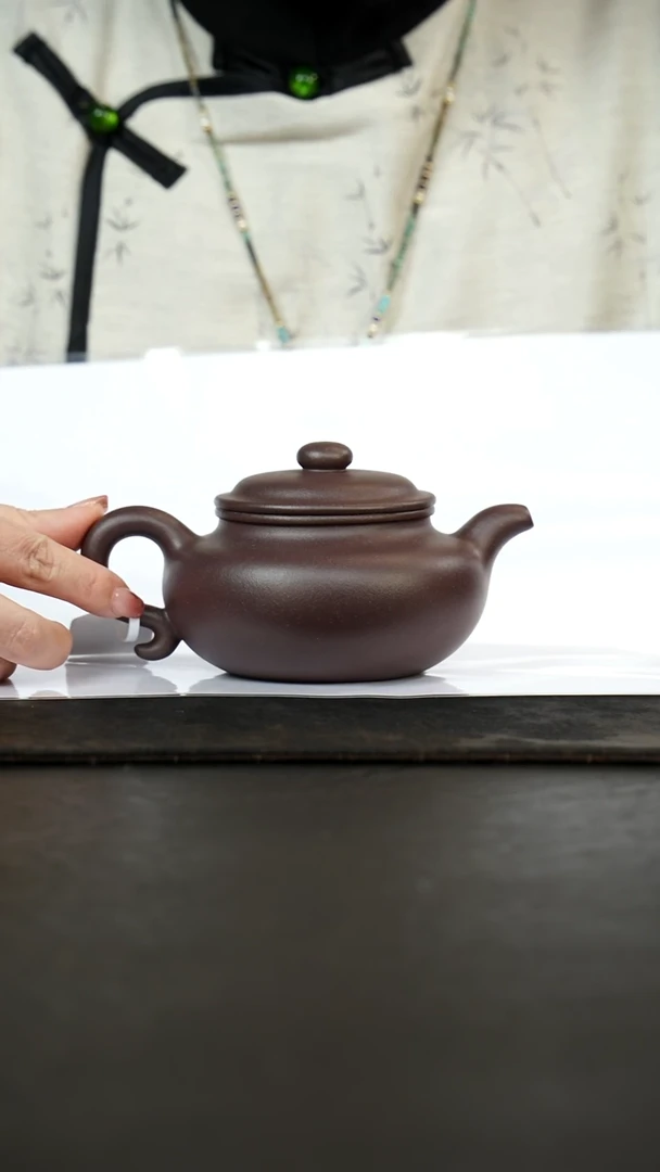 茶壶紫砂仿古冯紫玉320cc