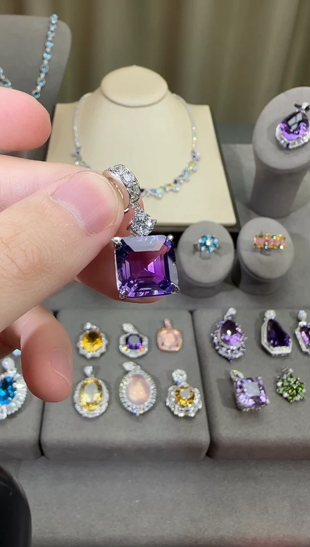 颈饰银S925镶嵌紫晶12mm吊坠设计款