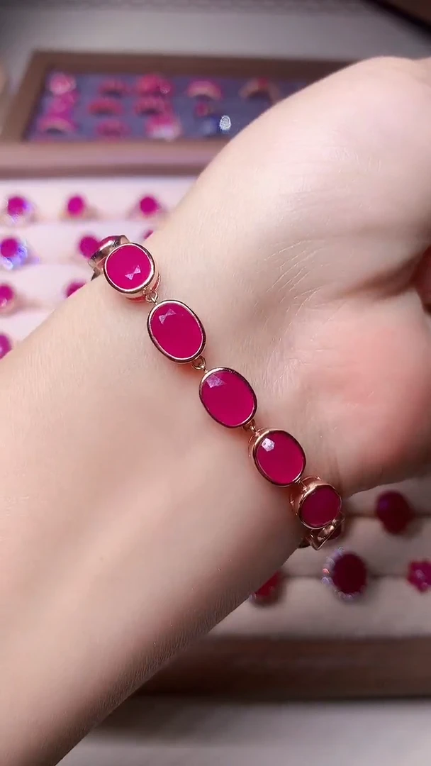 【闪购商品】红宝石手链银S925镶嵌000