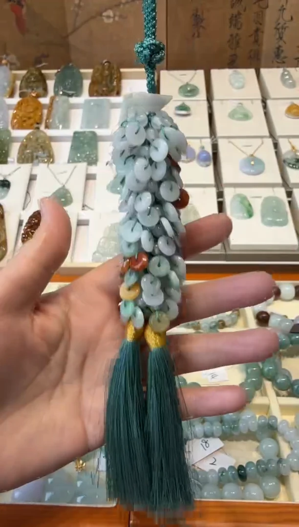 翡翠挂件未镶嵌A货翡翠多样性孤品