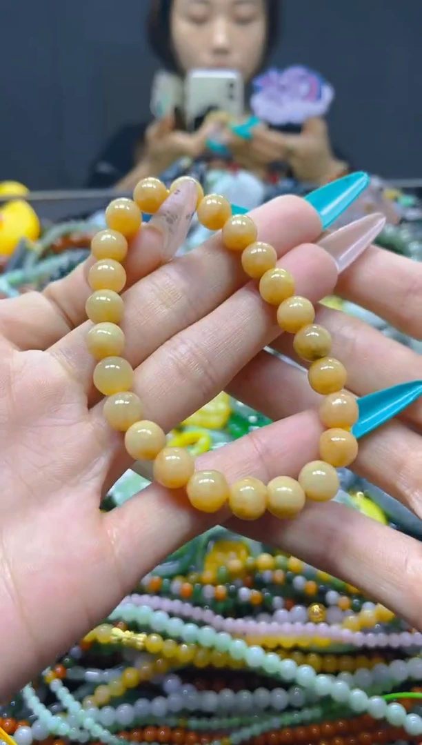 颈饰未镶嵌翡翠7MM/W/翡翠A货，一件也是批发价