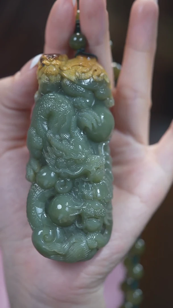 颈饰未镶嵌和田玉四大神兽