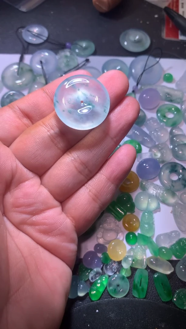 【闪购商品】翡翠颈饰未镶嵌平安扣