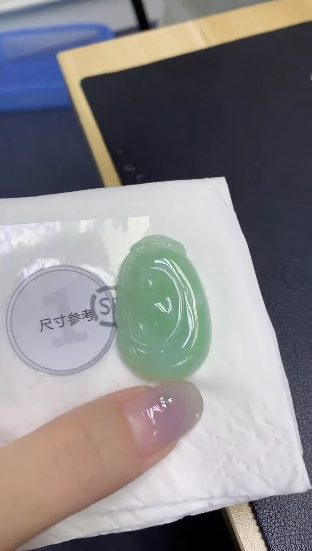 颈饰未镶嵌翡翠天然缅甸翡翠A货百元以上9元证书费自理