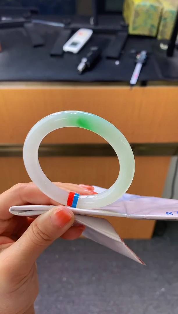 未镶嵌手镯翡翠-Q75 圈口 50.6