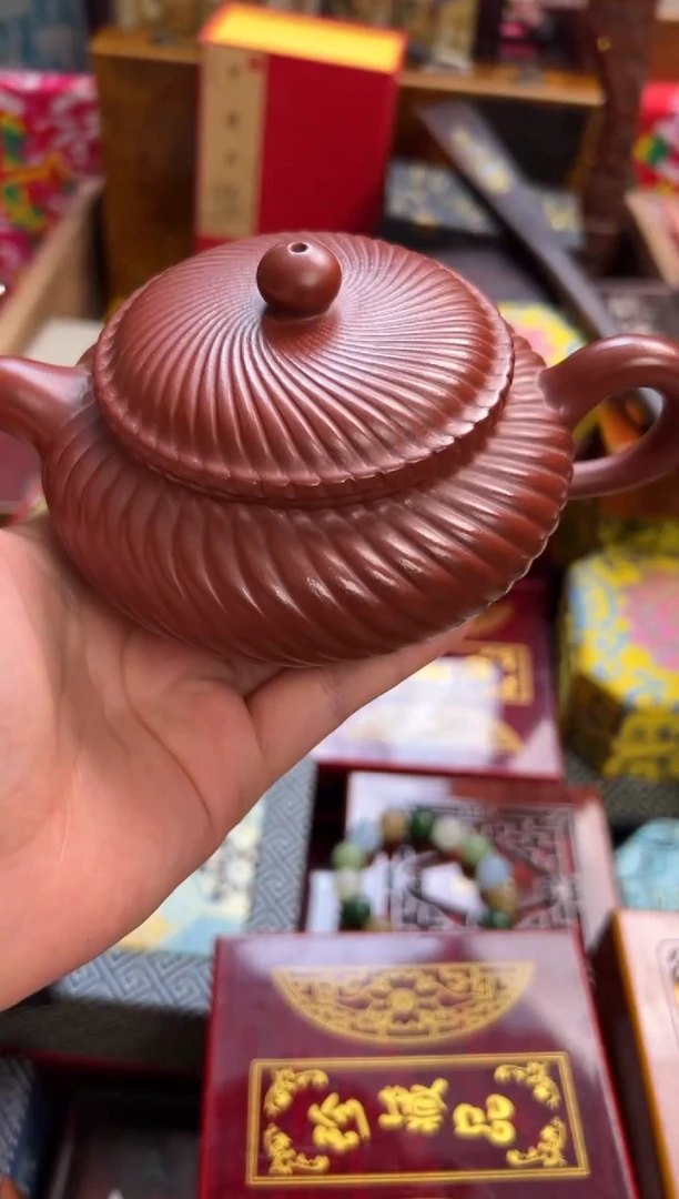 茶壶紫砂--------瓷---------红纹壶